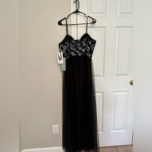 Emerald Sundae Formal Dress. Size 15. NWT.